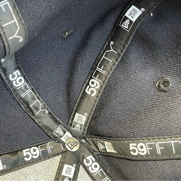 Seattle Mariners Hat Men's‎ 7 Fitted New Era 59 Fifty Cap,Emboridered,Black,Blue - Picture 6 of 9